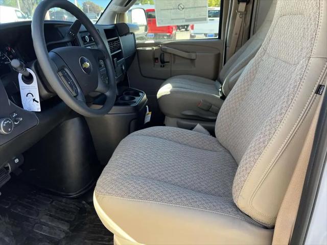 2025 Chevrolet Express Cargo Van RWD 2500 Regular Wheelbase WT