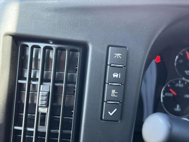 2025 Chevrolet Express Cargo Van RWD 2500 Regular Wheelbase WT