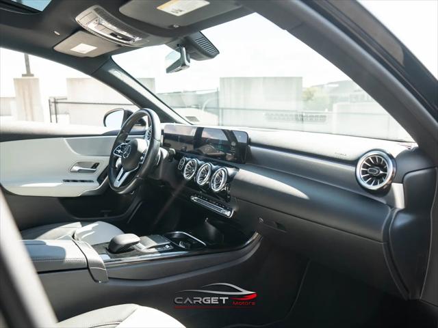 2022 Mercedes-Benz A 220 A 220