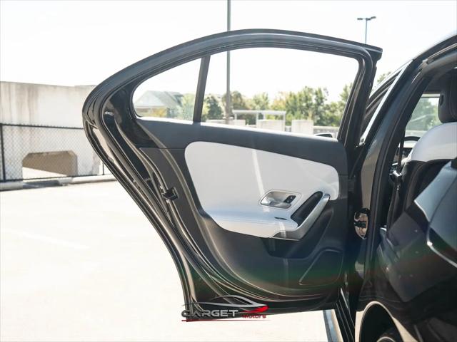 2022 Mercedes-Benz A 220 A 220