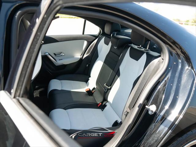 2022 Mercedes-Benz A 220 A 220