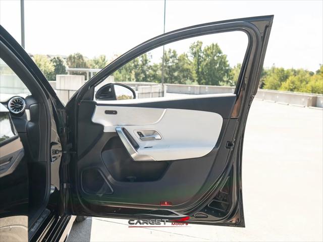 2022 Mercedes-Benz A 220 A 220