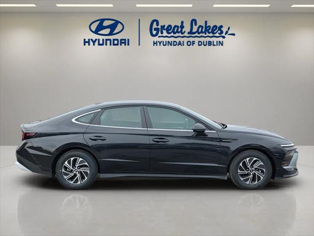 2026 Hyundai Sonata Hybrid Blue