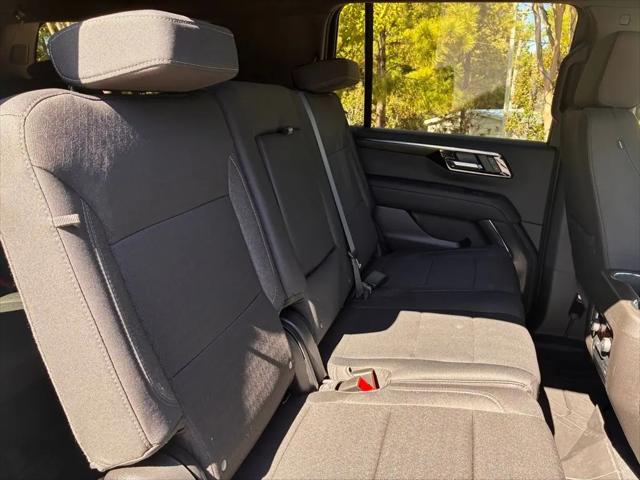 2026 Chevrolet Suburban LS, RWD