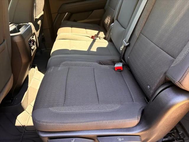 2026 Chevrolet Suburban LS, RWD