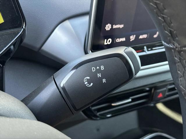 2025 Volkswagen ID.4 AWD Pro
