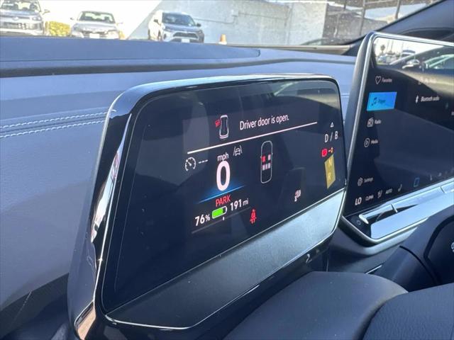 2025 Volkswagen ID.4 Pro