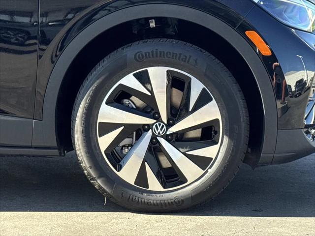 2025 Volkswagen ID.4 Pro