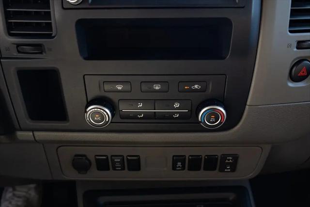 2020 Nissan 3500 SV
