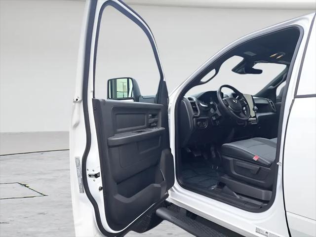 2026 Ram 3500 Tradesman Crew Cab 4x4 8' Box