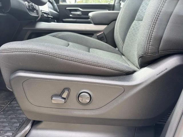 2026 Ram 1500 Lone Star Crew Cab 4x4 57 Box