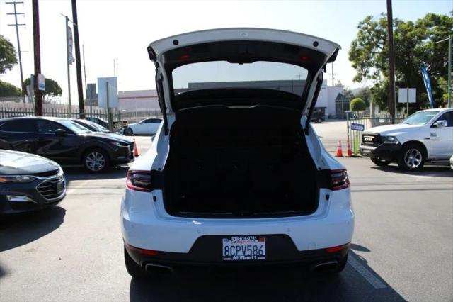 2018 Porsche Macan Base