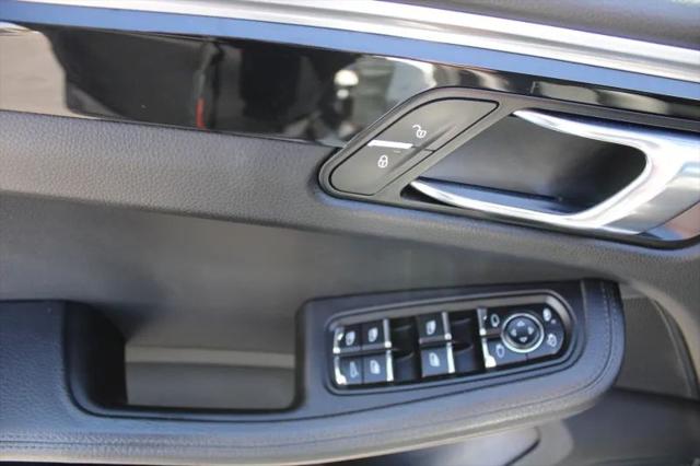2018 Porsche Macan Base