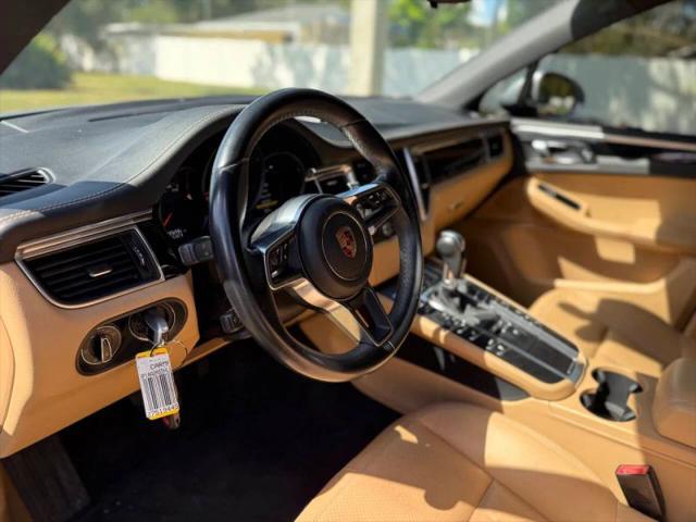 2017 Porsche Macan Base