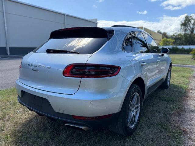 2017 Porsche Macan Base