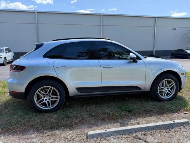 2017 Porsche Macan Base