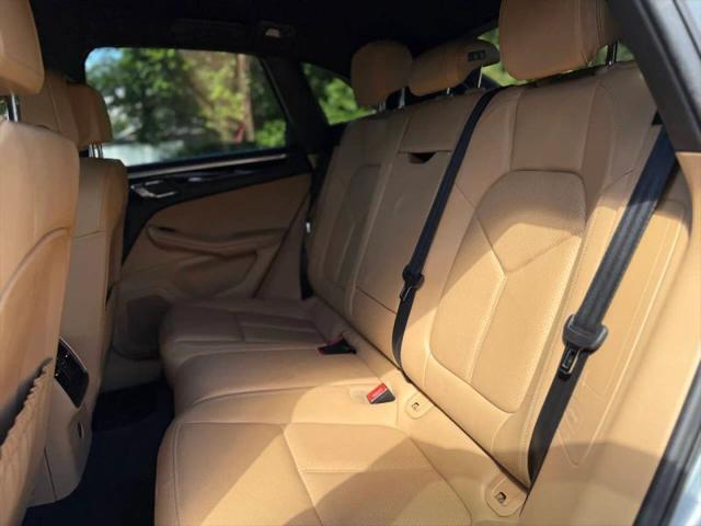 2017 Porsche Macan Base
