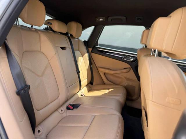 2017 Porsche Macan Base