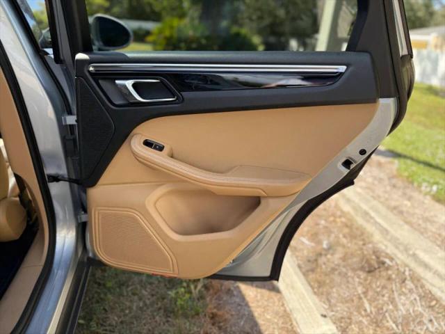 2017 Porsche Macan Base