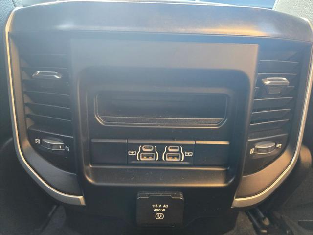 2022 Ram 1500 Big Horn Crew Cab 4x4 5'7" Box