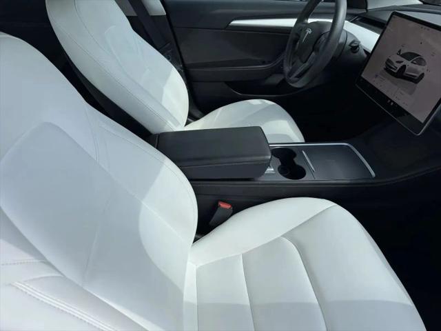 2022 Tesla Model 3 Rear-Wheel Drive