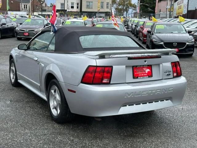 2003 Ford Mustang Premium