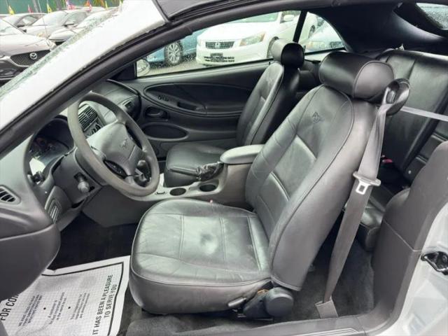 2003 Ford Mustang Premium