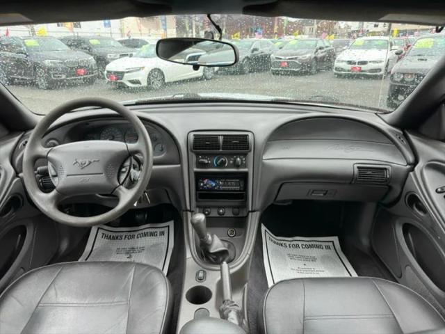 2003 Ford Mustang Premium
