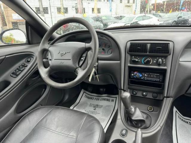 2003 Ford Mustang Premium