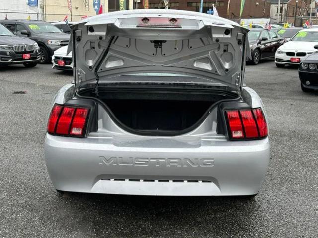 2003 Ford Mustang Premium