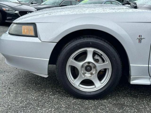 2003 Ford Mustang Premium