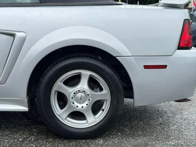 2003 Ford Mustang Premium