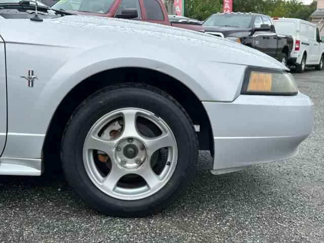 2003 Ford Mustang Premium