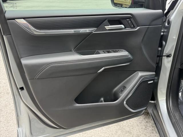2026 GMC Acadia Elevation FWD