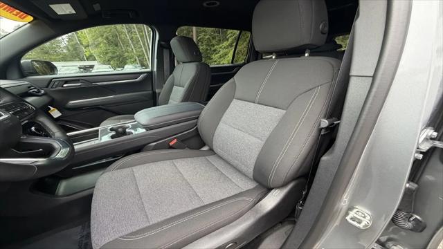 2026 GMC Acadia Elevation FWD