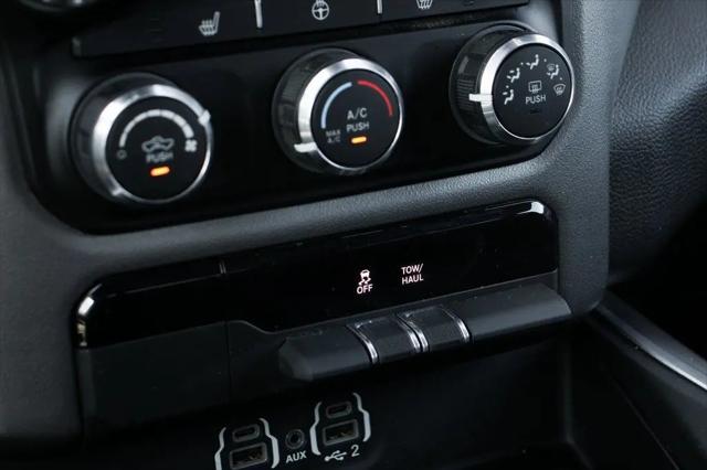 2023 Ram 1500 Big Horn Crew Cab 4x4 5'7" Box