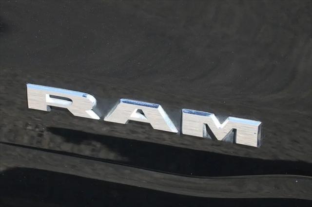 2023 Ram 1500 Big Horn Crew Cab 4x4 5'7" Box