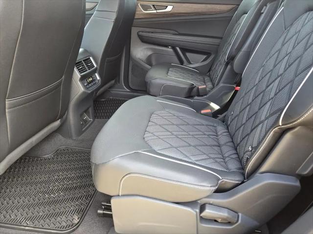 2026 Volkswagen Atlas SEL Premium R-Line