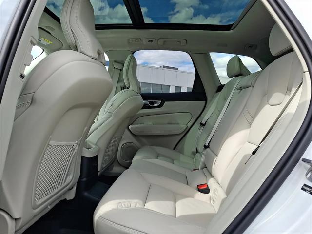 2026 Volvo XC60 Plug-In Hybrid Ultra, T8 AWD Electric/Gasoline, Dark