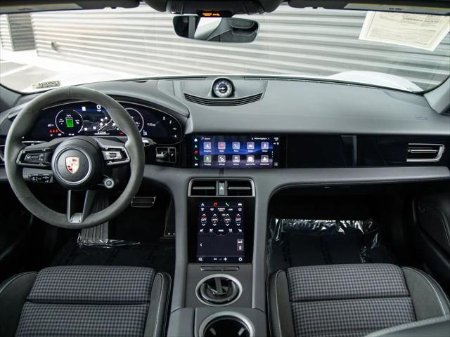 2026 Porsche Taycan 4S