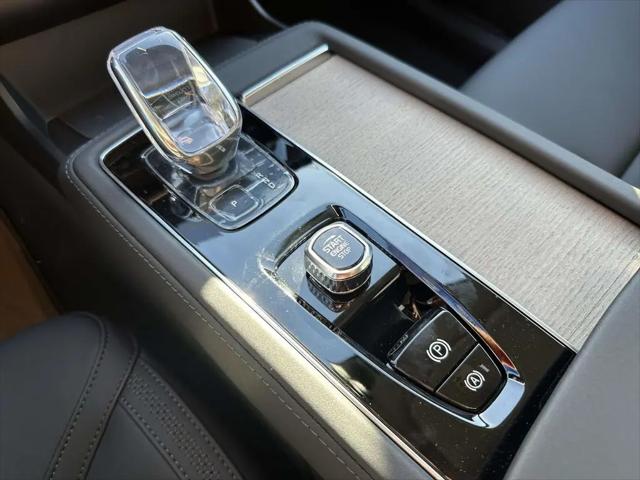 2026 Volvo XC90 Plus, B6 AWD Gas (mild hybrid), Gasoline, Bright, 7 Seats