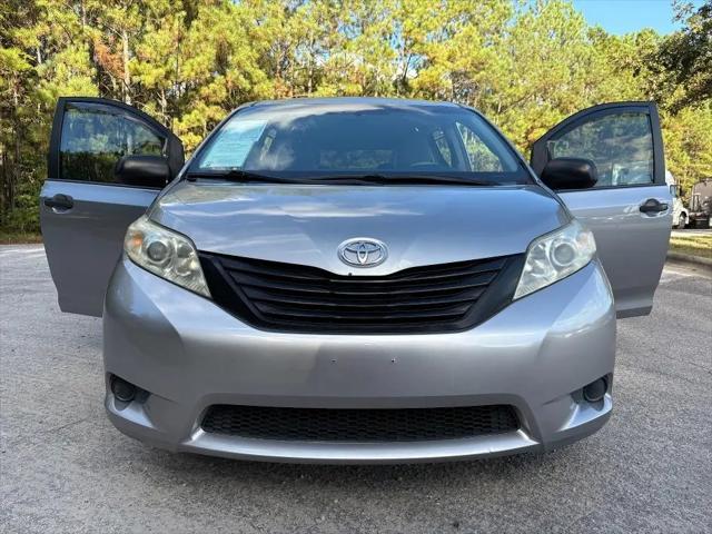 2012 Toyota Sienna Base 7 Passenger