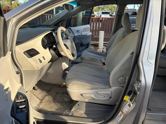 2012 Toyota Sienna Base 7 Passenger