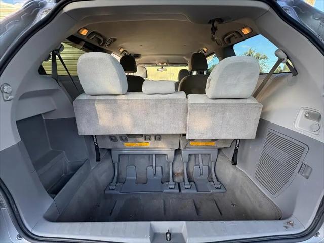 2012 Toyota Sienna Base 7 Passenger