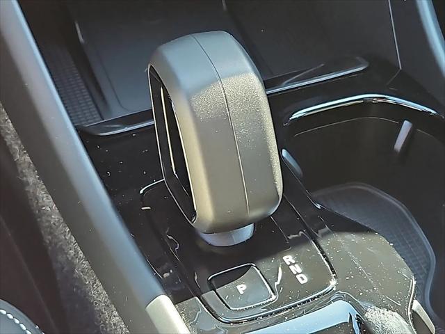 2026 Volvo XC40 Black Edition Ultra, B5 AWD Gas (mild hybrid)