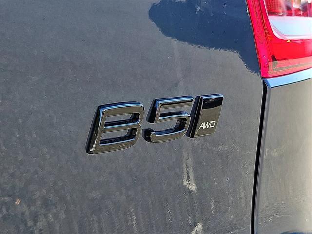 2026 Volvo XC40 Black Edition Ultra, B5 AWD Gas (mild hybrid)