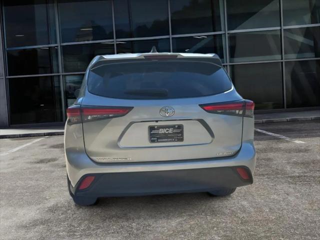 2023 Toyota Highlander LE
