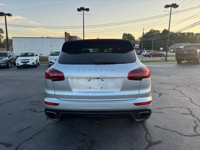 2018 Porsche Cayenne Platinum Edition