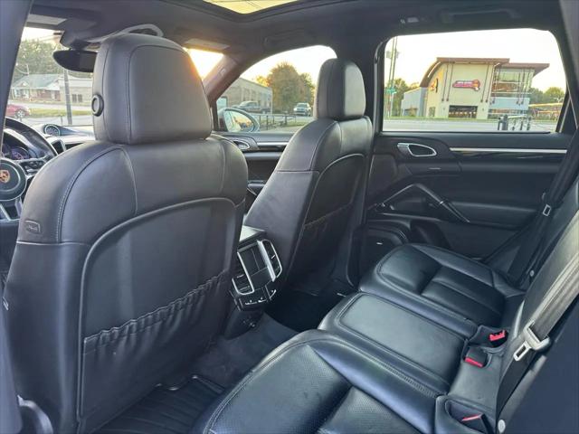 2018 Porsche Cayenne Platinum Edition