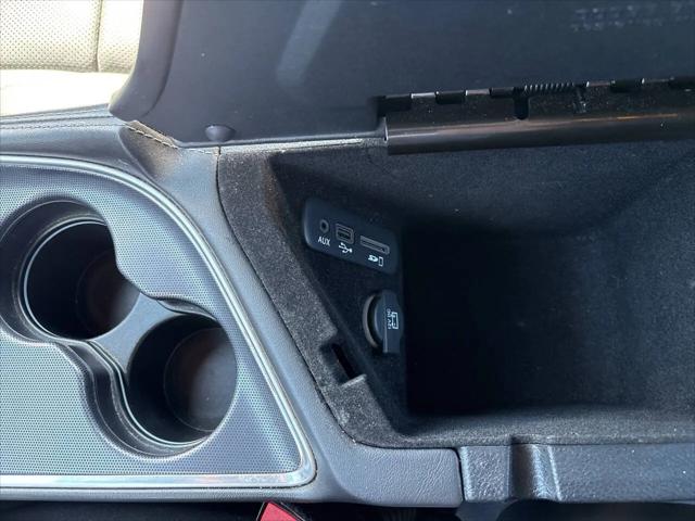 2015 Dodge Challenger R/T Plus